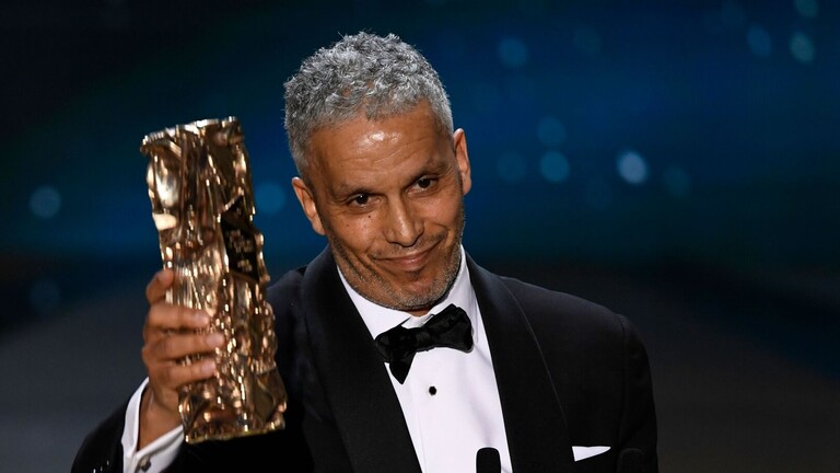 ممثل عربي يفوز بـ"الأوسكار الفرنسية" عن دوره كأفضل ممثل